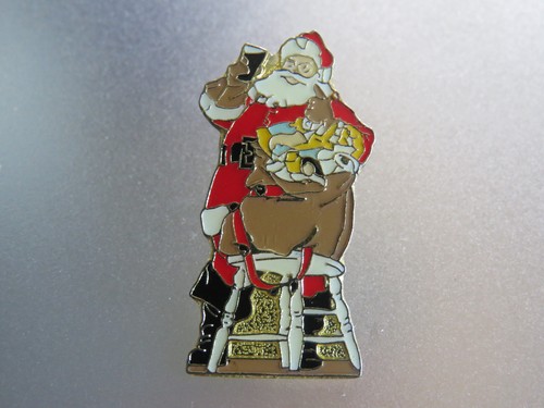 Pin coca cola santa claus - coca,